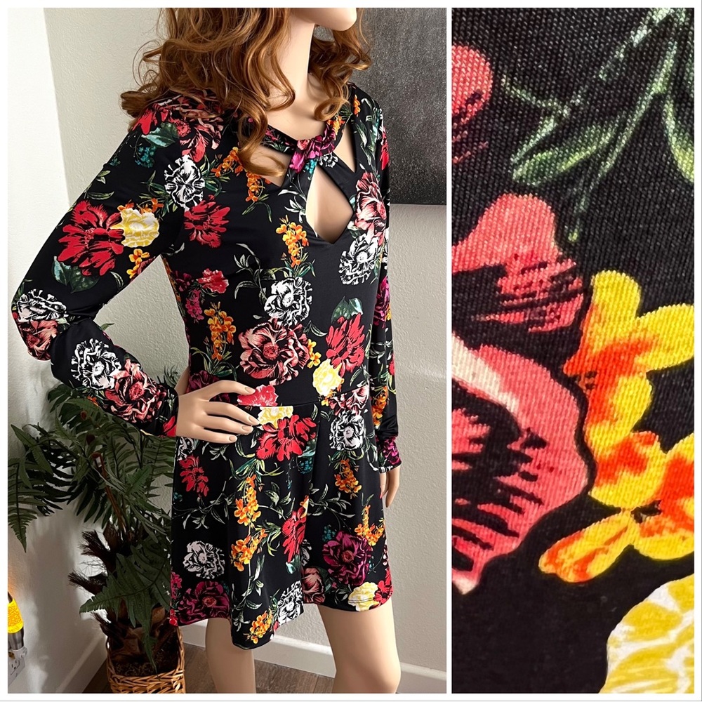 Guess Long Sleeve Colorful Floral Print Romper/Jumpsuit